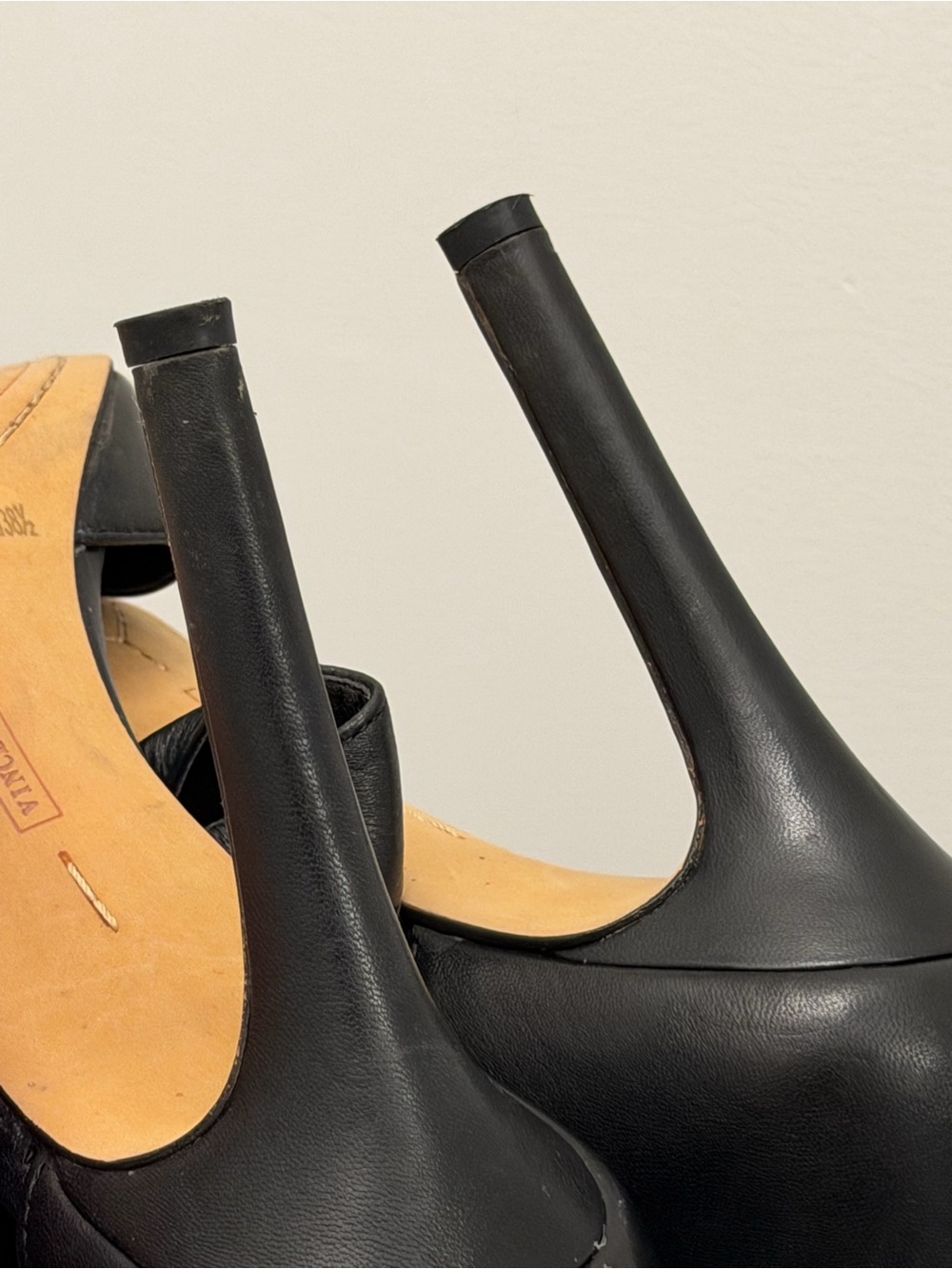 VINCE CAMUTO Carlotte
Leather Asymmetrical Strappy
Pointed Heel - Picture 5 of 14